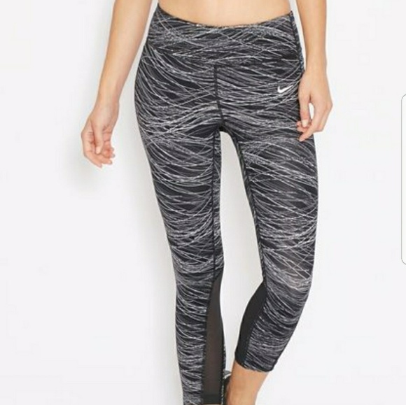 Nike Pants - Nike Black & White Lux Epic Running Leggings